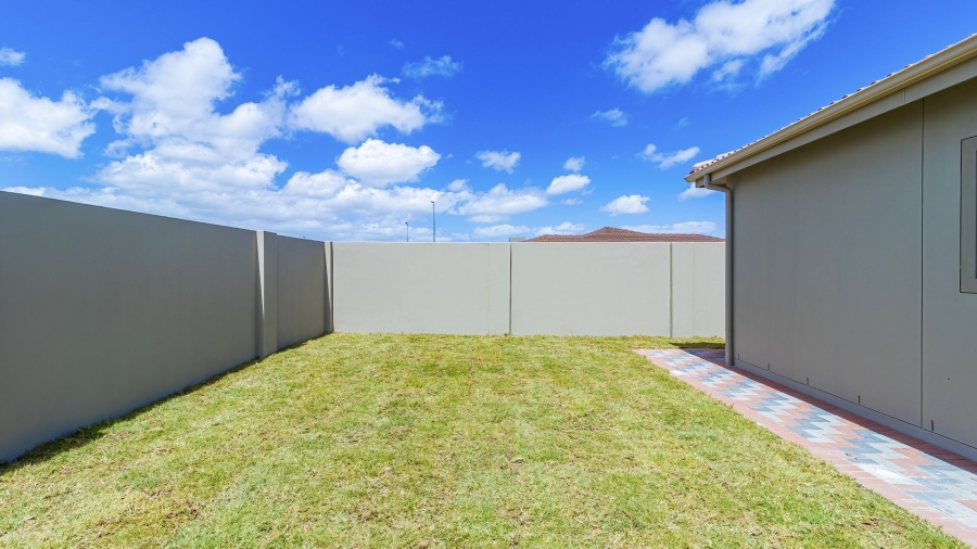 To Let 3 Bedroom Property for Rent in Stellendale Western Cape